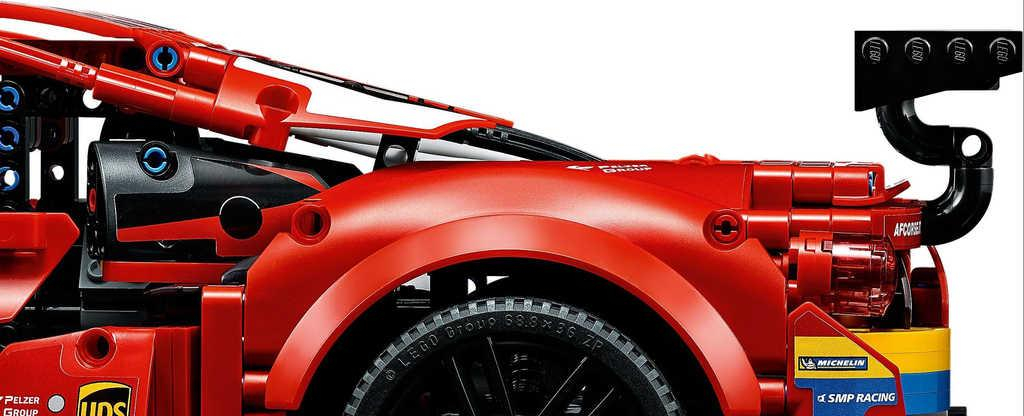 ds34381847_lego_technic_auto_ferrari_488_gte_af_corse_51_42125_stavebnice_5