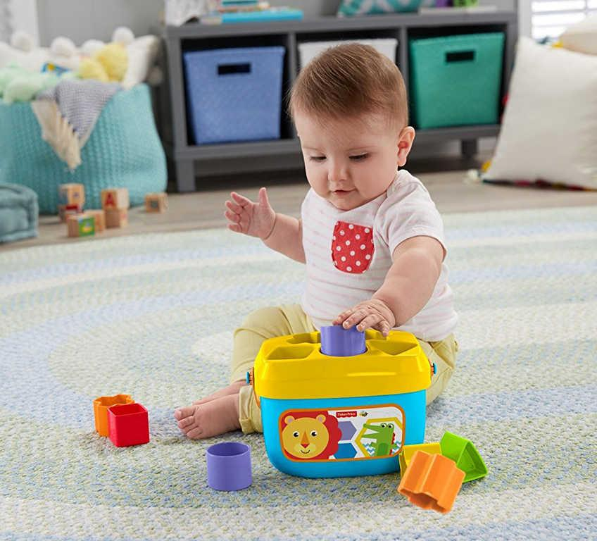 ds39318449_fisher_price_baby_moje_prvni_vkladacka_set_kyblik_10_kostek_plast_pro_miminko_4