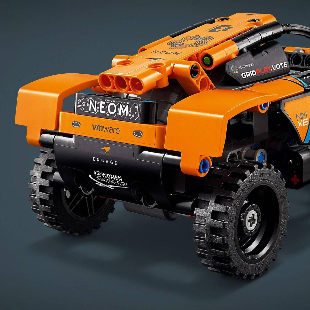 ds94644786_lego_technic_neom_auto_mclaren_extreme_e_race_car_42166_stavebnice_5